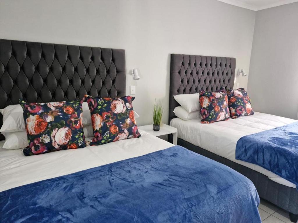 Blooming Rose Bed And Breakfast Полокване Номер фото