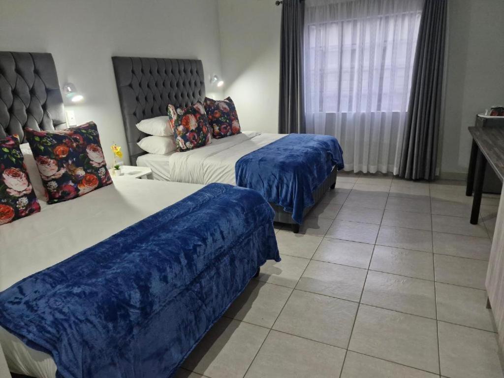 Blooming Rose Bed And Breakfast Полокване Номер фото